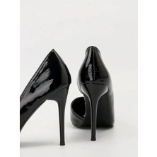 Trendy Anka Kadın Siyah Asimetrik 9cm Ince Topuklu Rugan Vegan Deri Yırtmaçlı Stiletto Klasik Topuklu Ayakkabı