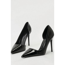 Trendy Anka Kadın Siyah Asimetrik 9cm Ince Topuklu Rugan Vegan Deri Yırtmaçlı Stiletto Klasik Topuklu Ayakkabı