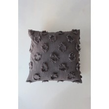 Tüylü ve Desenli Yumuşacık Kırlent - 40 x 40   cm   Dekoratif ve Kullanışlı Kırlent Kılıfı