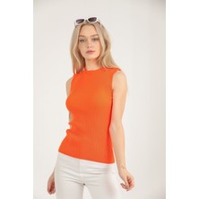 Vegenze Kadın Turuncu Kendinden Yakalı Sıfır Kol Fitilli Esnek Triko Kazak