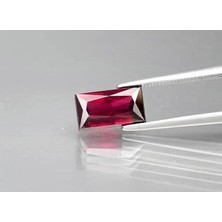 Aries 2.92 Ct 10x5.7 mm Radiant-Cut Natural Reddish Purple Rhodolite Garnet, Africa