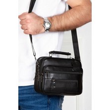 Lederax Deri Çelik Kasalı Yatay El Çantası 20X16 cm