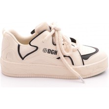 DGN Kadın Sneakers Ayakkabı Düz Tabanlı Siyah Renk ile Şık ve Rahat Tasarım