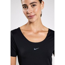 Nike One Dri-Fit Twist Kadın Siyah Crop T-Shirt