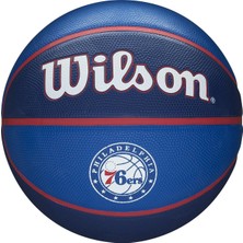 Wilson WTB1300XBPHI Philadelphia 76ERS No 7 Basketbol Topu Mavi Renkli Takım Tribute