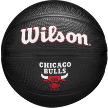 Wilson NBA Team Tribute Mini Basketbol Topu WZ4017602XB3 Siyah Chicago Bulls Logosuyla