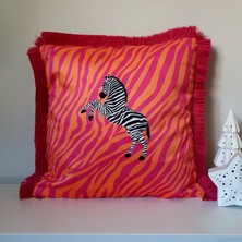 Decofav Fuşya Turuncu Zebra Tasarımlı Saçaklı Kadife Kırlent Kılıfı