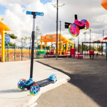 Cool Wheels Işıklı Tekerlekli Çocuk Scooter-Mavi/pembe