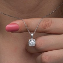 Caseras Gümüş Kare Montür Tek Taş Kadın Kolye CSR2185530