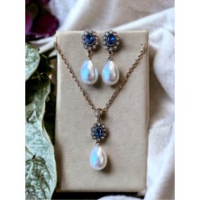 Fayra Accessories Safir Mavi Oval Kristal Taşlı Mayorka İnci Kolye ve Mayorka İnci Küpe Seti