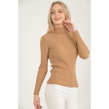 Vegenze Kadın Kamel Boğazı Fırfırlı Fitilli Merdiven Desenli Triko Kazak