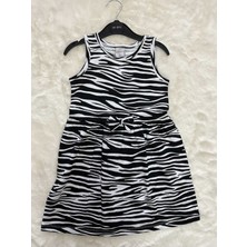 Nurcan Bebe Zebra Desenli Kolsuz Elbise