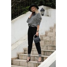 Vegenze Paça Detaylı L Desenli Yarım Balıkçı Kadın Triko Takım