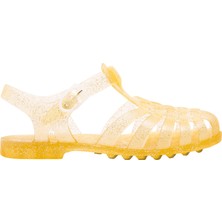 Meduse Sarı Kadın Sandalet PVC Materyal ile Suya Dayanıklı ve Normal Kalıp Özelliği