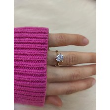 Nişantaşı Accessories 14 ayar renginde 6köşe tektaş Yüzük
