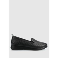 Siyah Deri Kadın Ayakkabı