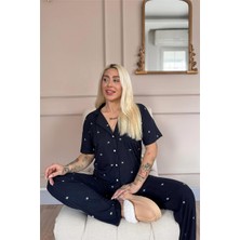 Pijama Evi Lacivert Beyaz Mystic Shine Desenli Bambu Önden Düğmeli Kısa Kol Pijama Takımı