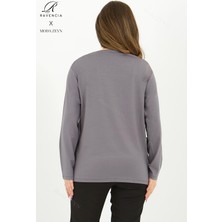Kadın Orta Yaş ve Üzeri Viskon Damla Desen Taşlı Işlemeli Likralı Gri Anne Penye Bluz