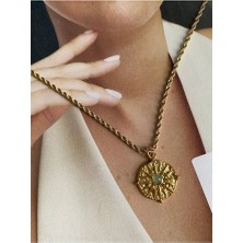 Su Yeşili Taşlı Kutup Yıldızı Gold Paslanmaz Çelik Kadın Kolye – Modern ve Şık Tasarım