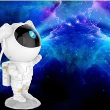 Astronot Gece Lambası Dekoratif Uzaktan Kumandalı Galaksiler ve Yıldızlar 8 Farklı Mod ile Göz Yormayan Uzay Efektleri Gökyüzü Projeksiyon Işığı Çocuk ve Genç Odası Için Hediyelik LP846