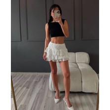 Kadın Beyaz Katlı Dantelli Astarlı Mini Etek HZL25W-ZK13481