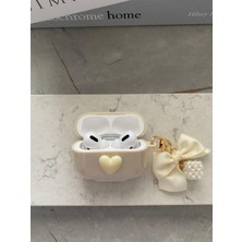 Airpods Pro /pro 2 Uyumlu Şık Kalpli Kurdeleli Kulaklık Kılıfı