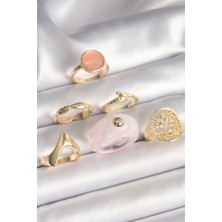 Shopzum Pirinç Gold Renk Pembe Plastik Yüzük Model Daire Pembe Mine Yılan Detay 6'lı Kadın Yüzük Seti