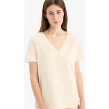 DeFacto Regular Fit V Yaka Basic Düz Penye Kısa Kollu Tişört W9578AZ25SP