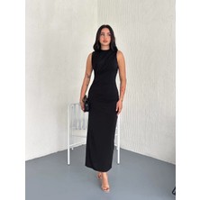Reka Moda Yandan Buzgulu Kolsuz Yırtmaçlı Uzun Elbise - Siyah