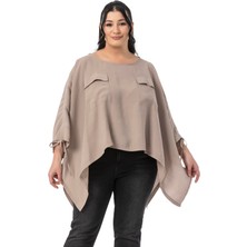 Disentis Modest Büyük Beden Kolu Tünelli ve Büzgü Detaylı Cepli Siyah Panço Bluz