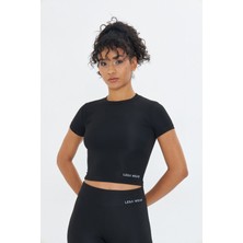 Lesa Wear Soft Touch Bedene Oturan Spor Crop T-Shirt Short Fitted