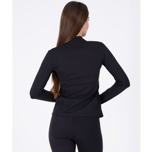 Modern Kesim Başparmak Detaylı Furmuarlı Essenza Sweat
