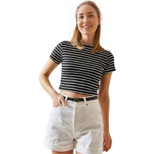Caliente Kadın Bisiklet Yaka Çizgili Esnek Pamuklu Crop T-Shirt