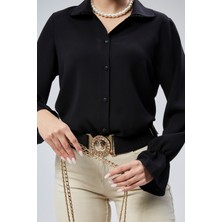 Emmas Clothing Kadın Siyah Büzgülü Kol Dantenli Yaka Detaylı Dokuma Gömlek