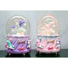 HobiDünyasıElif Unicorn İçi Dönmeli Püskürtmeli Işıklı Müzikli Kar Küresi Büyük Boy