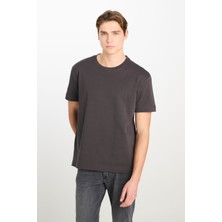 %100 Pamuk Relaxed Fit Geniş Kesim Bisiklet Yaka Antrasit Basic T-Shirt
