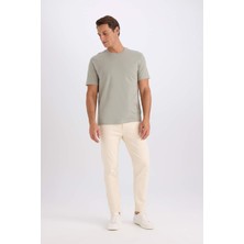 DeFacto %100 Pamuk New Regular Fit Bisiklet Yaka Basic Düz Kısa Kollu Tişört V7699AZ25SP
