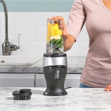 700W Ince Blender ve Smoothie Yapıcı, 2x 470ML Kapaklı Bardaklar - Güçlü Kişisel Blender