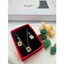 Gly Çlk Bijuteri Sevgililer Gününe Özel Kutulu Baget Çelik Kolye ve Küpe (Gold) 0106336