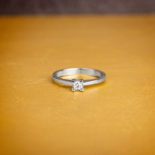 Eğimli Kare Tırnak 925 Ayar Gümüş Tektaş Yüzük- 3 mm