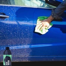 Gyeon Q²m Eco Wash Seramik Katkılı Susuz Yıkama Yüzey Temizleyici ve Parlatıcı Cila - 1000 ml