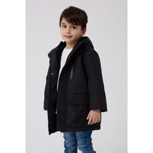 Erkek Çocuk Siyah Kürklü Su ve Rüzgar Geçirmez Kapüşonlu 3 Kışlık Mont & Kaban & Parka FMPÇ-110