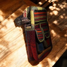 DEHNA El Dokuma Kilim Desenli Omuz Çantası – Eşsiz ve Şık Tasarım Çift Cep (En: 25CM, Boy: 25CM, Genişlik: 7cm)