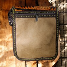 DEHNA El Dokuma Kilim Desenli Omuz Çantası – Eşsiz ve Şık Tasarım Tek Cep (En: 20CM, Boy: 23CM, Genişlik: 6cm)