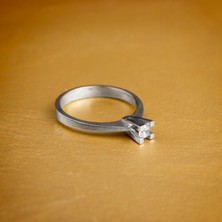GIBYJEWEL V  Kare Tırnak 925 Ayar Gümüş Tektaş Yüzük- 3 mm