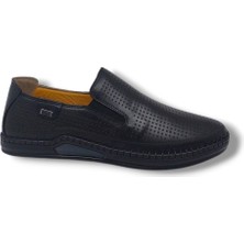 Zerhan 1002 Siyah Delikli Hakiki Deri Loafer Ayakkabı