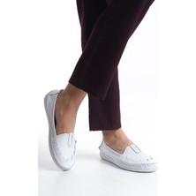CZ London Kadın  Deri Babet Düz Taban Önü Lastik Detaylı Slip-On Günlük Ayakkabı