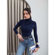 Omuz ve Bel Pile Detaylı Bluz