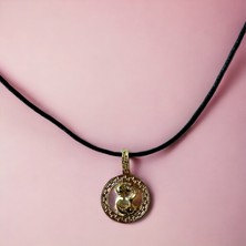 Sümerce Atölyesi Balık Burcu Kolye Mat Altın