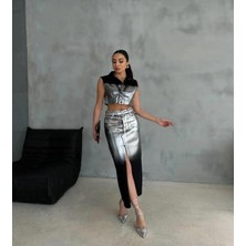 Sista Boutiquee Gümüş Varaklı Crop Kot Yelek ve Önden Yırtmaçlı Varaklı Kot Etek Takımı
